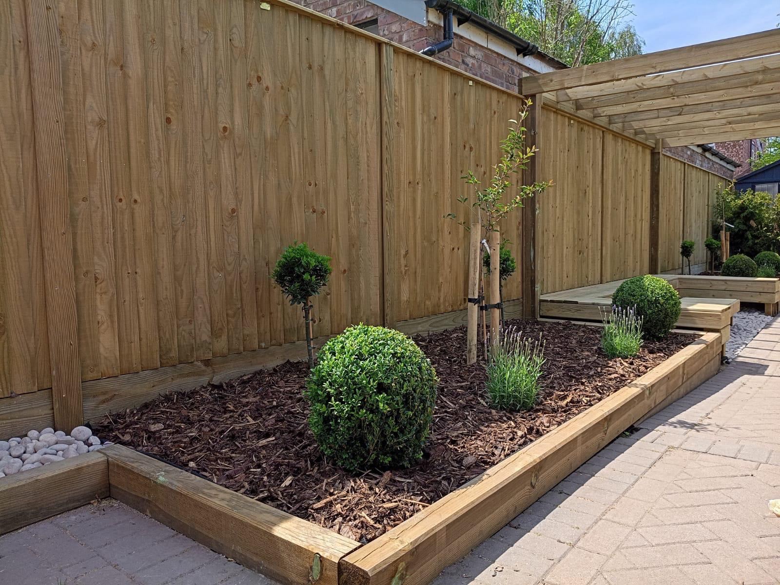 Edge Fencing, your trusted, award-winning fencing contractor based in Wilmslow.